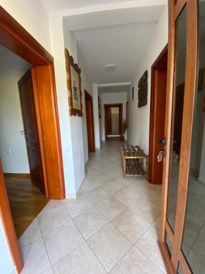 Guest House Radoman Virpazar Exterior foto